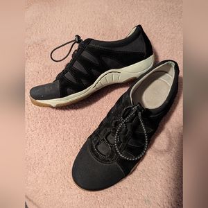 Dansko tennis shoes